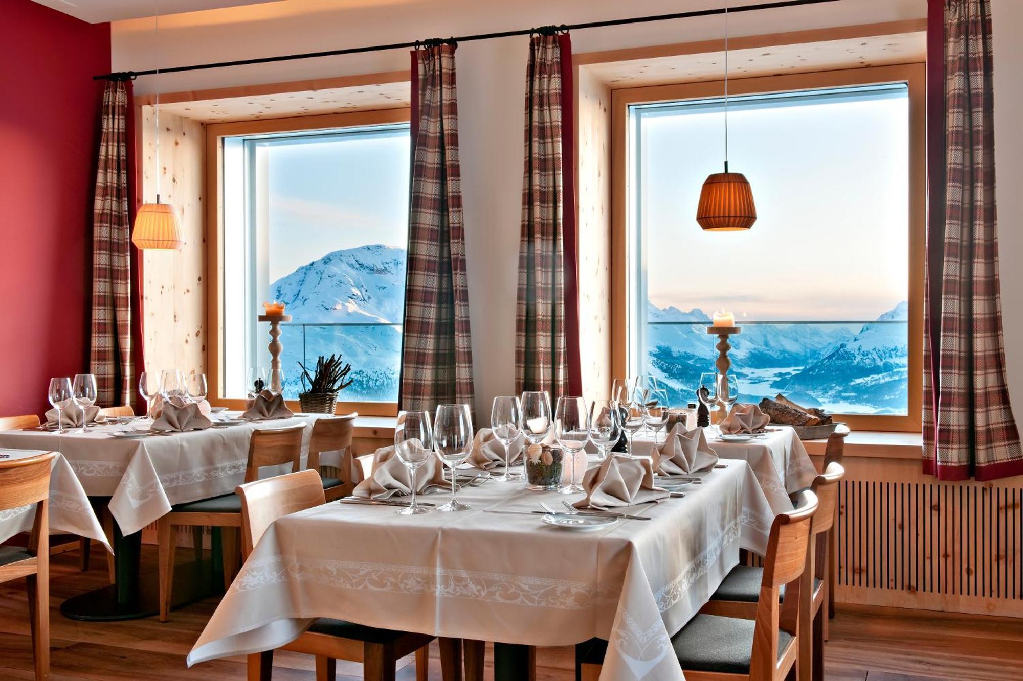 Romantik Hotel Muottas Muragl Самедан Екстер'єр фото